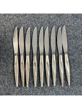 oneida flight stainless flatware 9 Dinner Knives